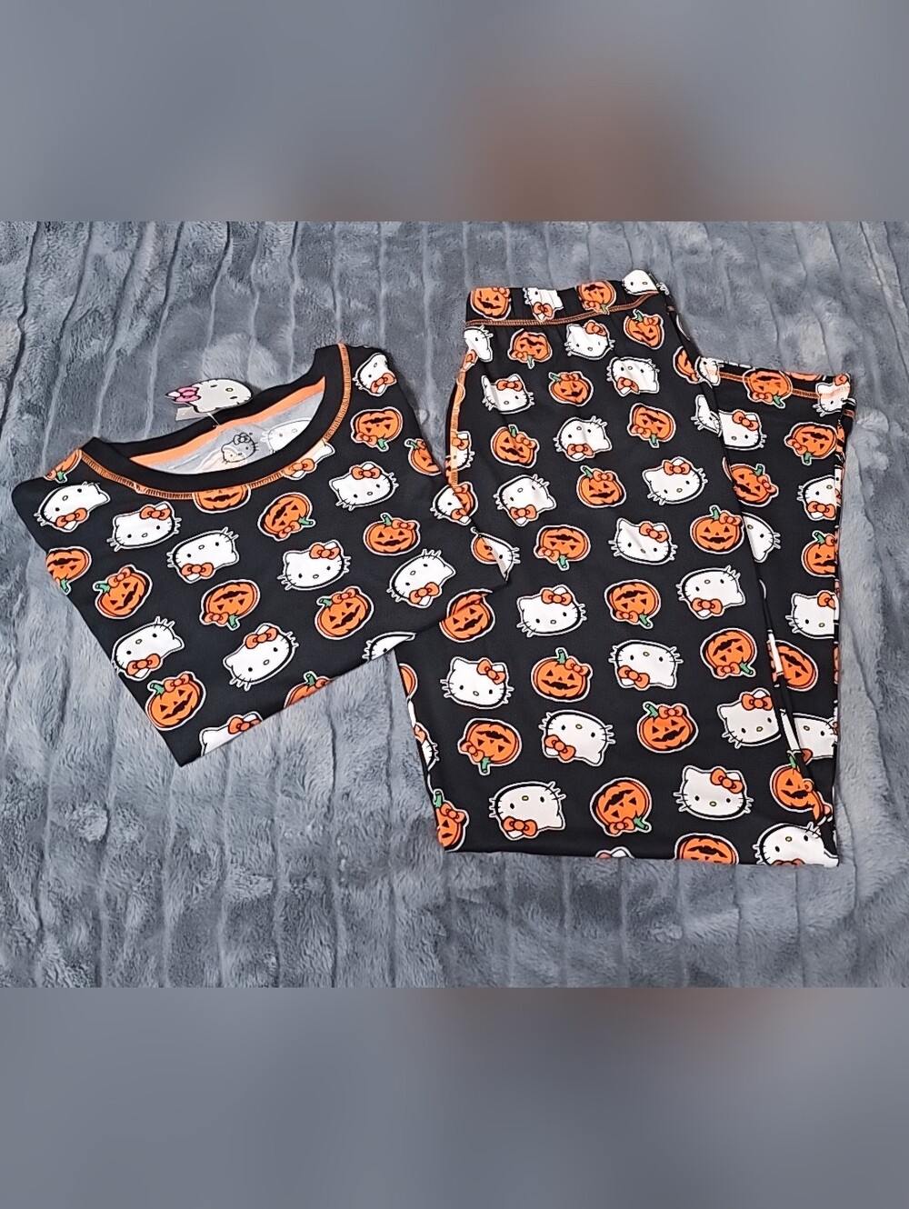 Hello Kitty Women's Black & Orange Halloween Pajama Set